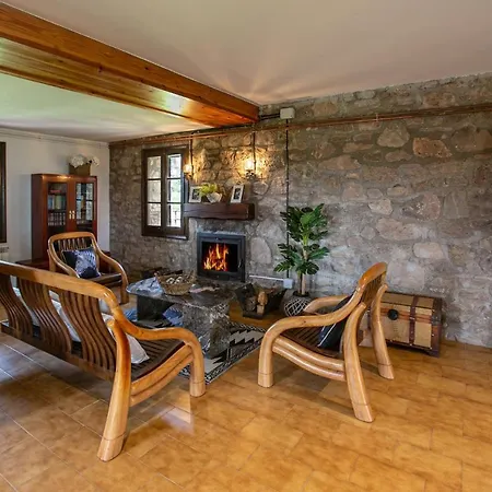 Castellpalom Chalet *